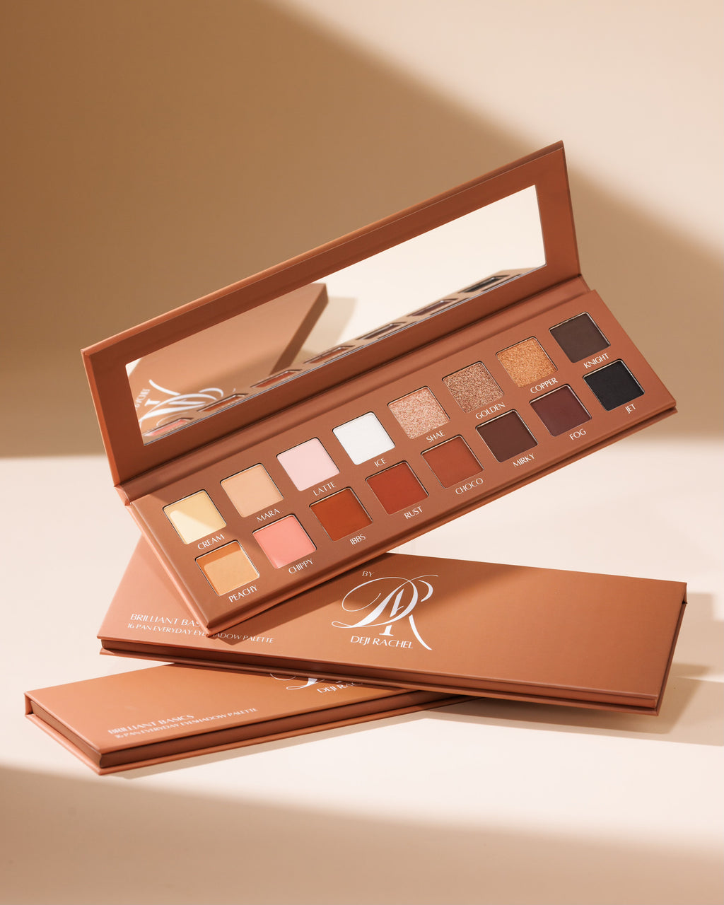 BRILLIANT BASICS 16-PAN EYESHADOW PALETTE
